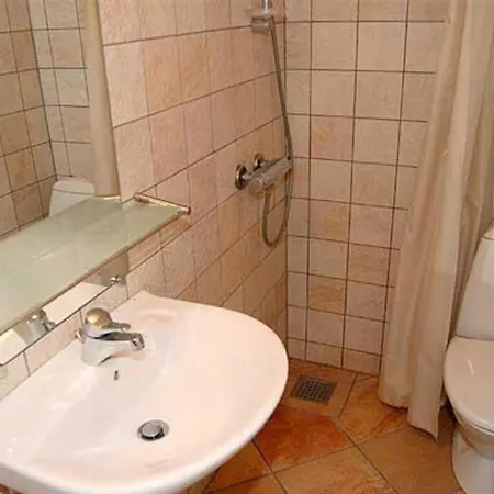 Lägenhet Guder - 500m From The Sea In Western Jutland By Interhome *