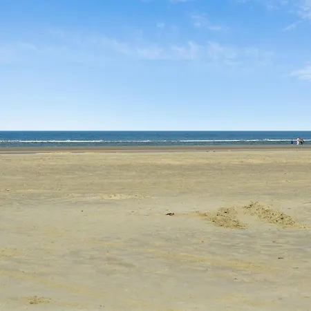 Guder - 500m From The Sea By Interhome Lakolk